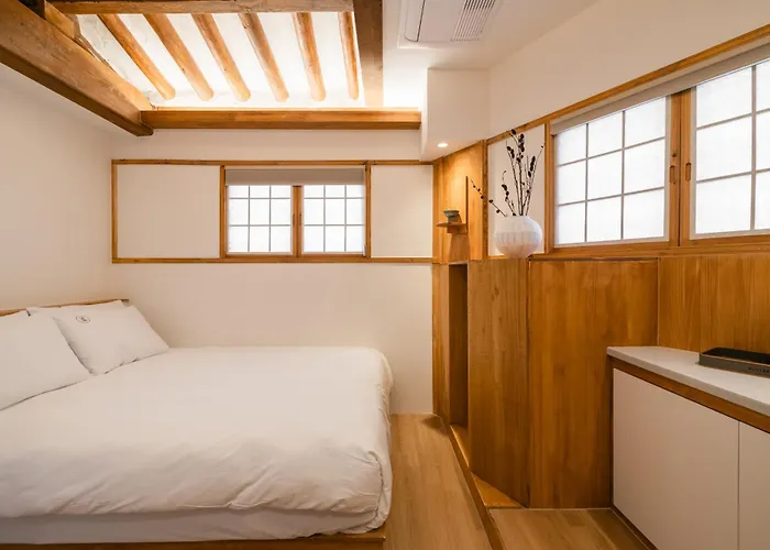 Luxury Hanok Nuri Apartment *